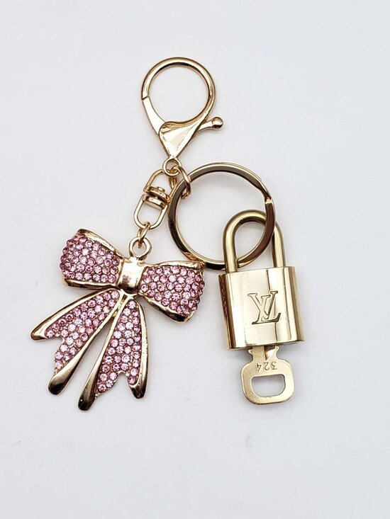 Authentic Louis Vuitton Lock & Key with unbranded Bagcharm, Keycharm, Keychain - Picture 1 of 5